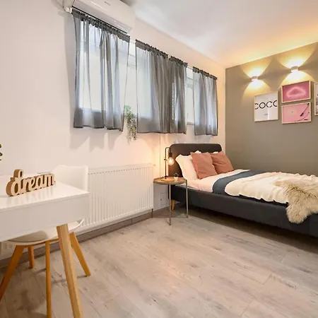 Splendid 2br With Breathtaking Views Of Casa Poporului Apartment Bucharest