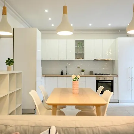 Apartment Splendid 2br With Breathtaking Views Of Casa Poporului