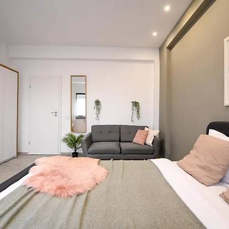 Apartment Splendid 2br With Breathtaking Views Of Casa Poporului *