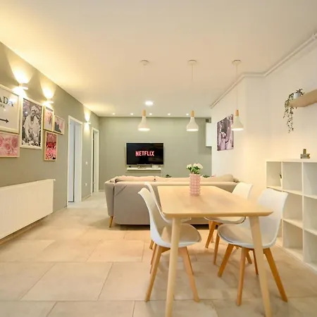 Splendid 2br With Breathtaking Views Of Casa Poporului Bucharest