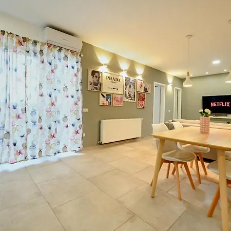 Splendid 2br With Breathtaking Views Of Casa Poporului