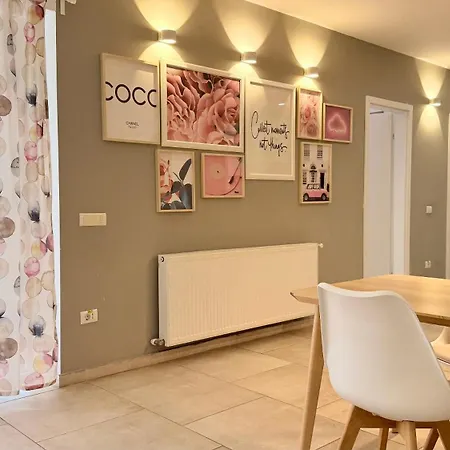 Appartement Splendid 2br With Breathtaking Views Of Casa Poporului Boekarest