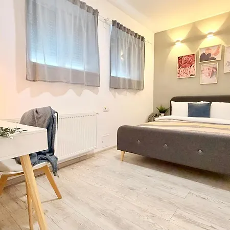 Splendid 2br With Breathtaking Views Of Casa Poporului Appartement Boekarest