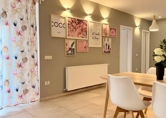 Apartment Splendid 2br With Breathtaking Views Of Casa Poporului Bukarest