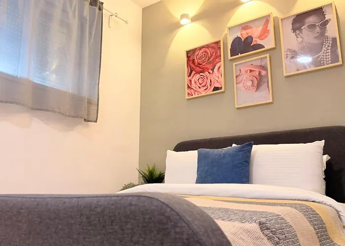 Апартаменти Splendid 2br With Breathtaking Views Of Casa Poporului Бухарест